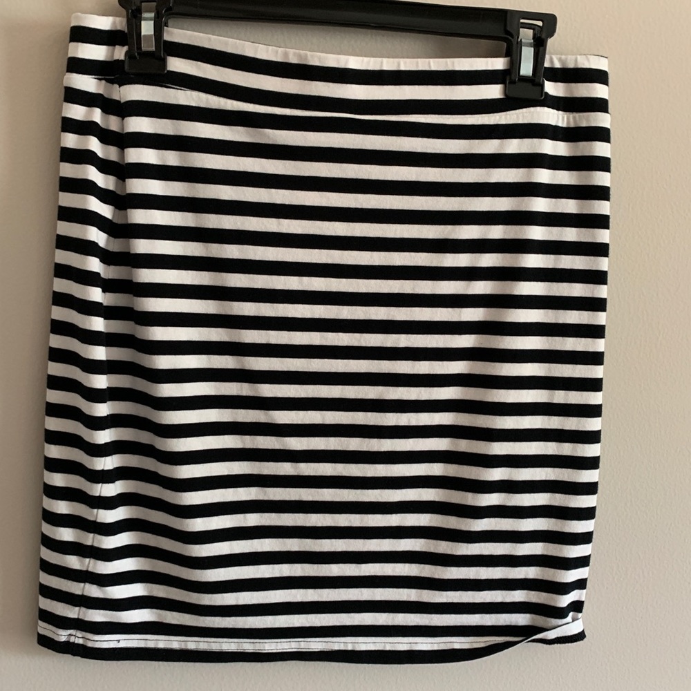 H&M Stretchy Skirt